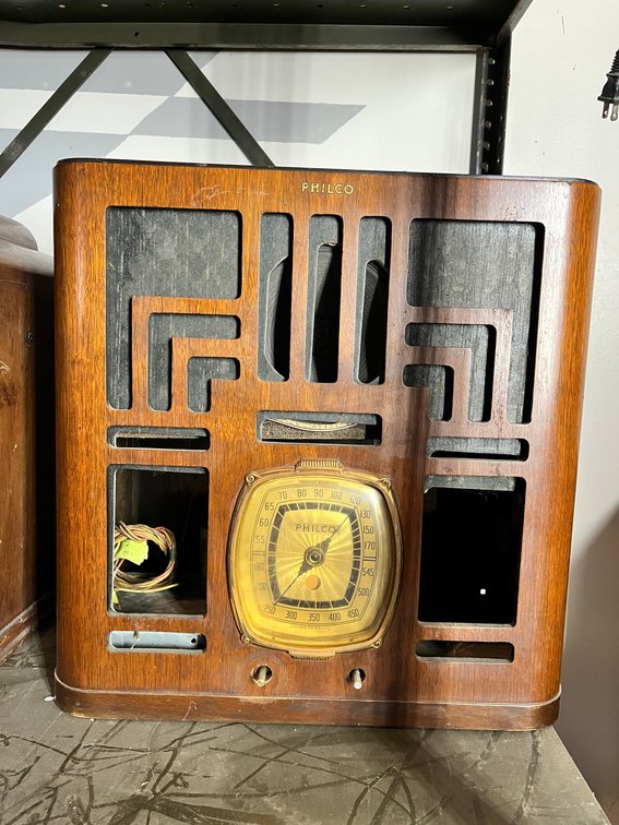 Philco Vintage Radio 17"x17-1/2"T
