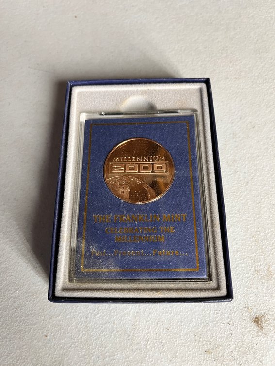 Franklin Mint Millennium 2000 Coin