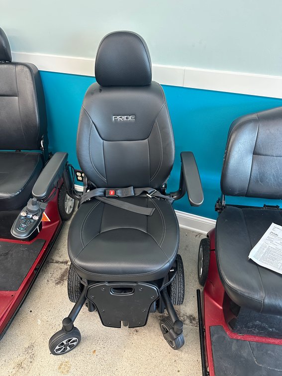 Pride Jazzy Air 2 Power Chair with Right Hand Controls