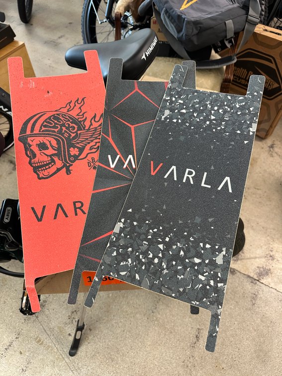 (3) Varla Skateboard Grip tape