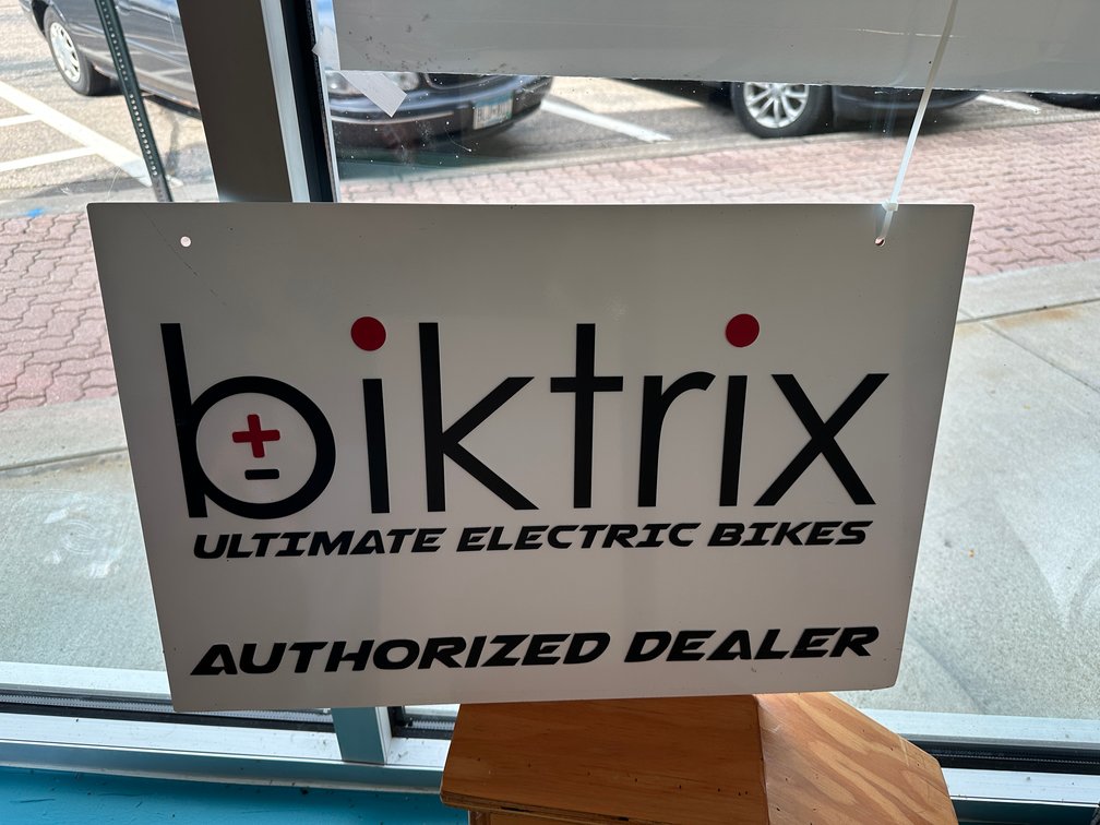 Biktrix Ultimate Electric Bikes Sign