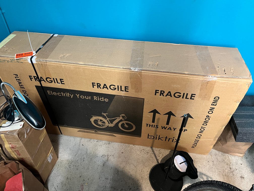 BikTrix Juggernaut Classic Step Over Electric Blue Bike