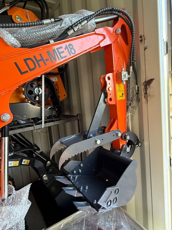 Brand New Equipment & Attachments: Mini Attachments (151457)
