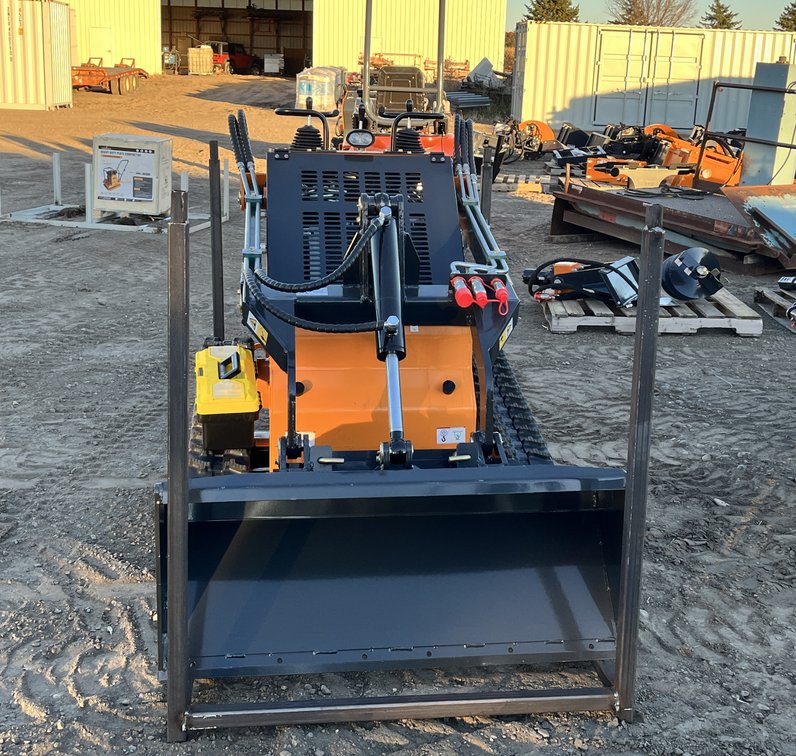 Brand New Equipment & Attachments: Mini Attachments (151457)