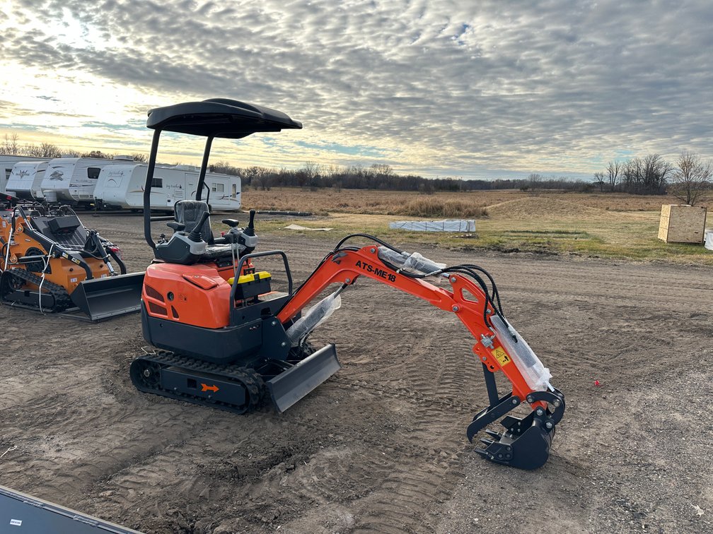 Brand New Equipment & Attachments (152679)