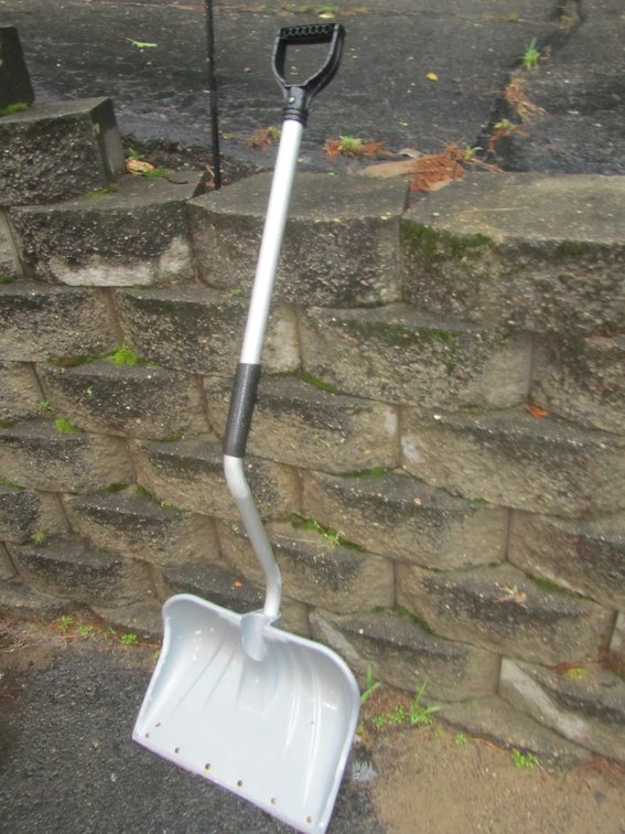 16" Snow Shovel