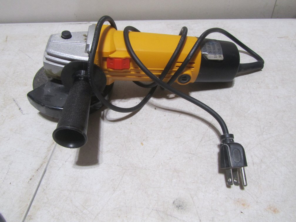Angle Grinder W/Grinding Wheel