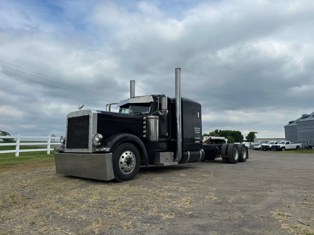1993 Peterbilt 379 Semi (146098)