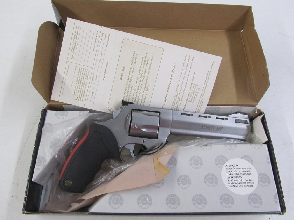 Taurus 454 Casull Raging Bull Revolver