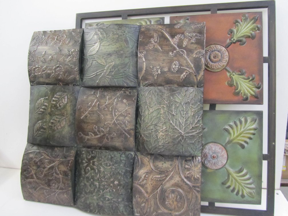 (2) Metal Wall Hangings