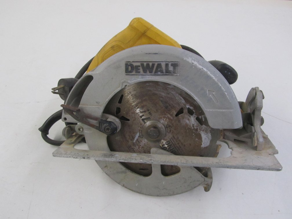 DeWalt 7-1/4" Circular Saw