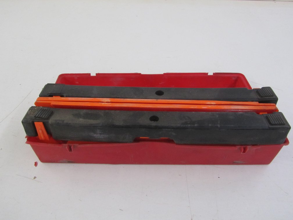 James King & Co. Warning Triangle Flare Kit