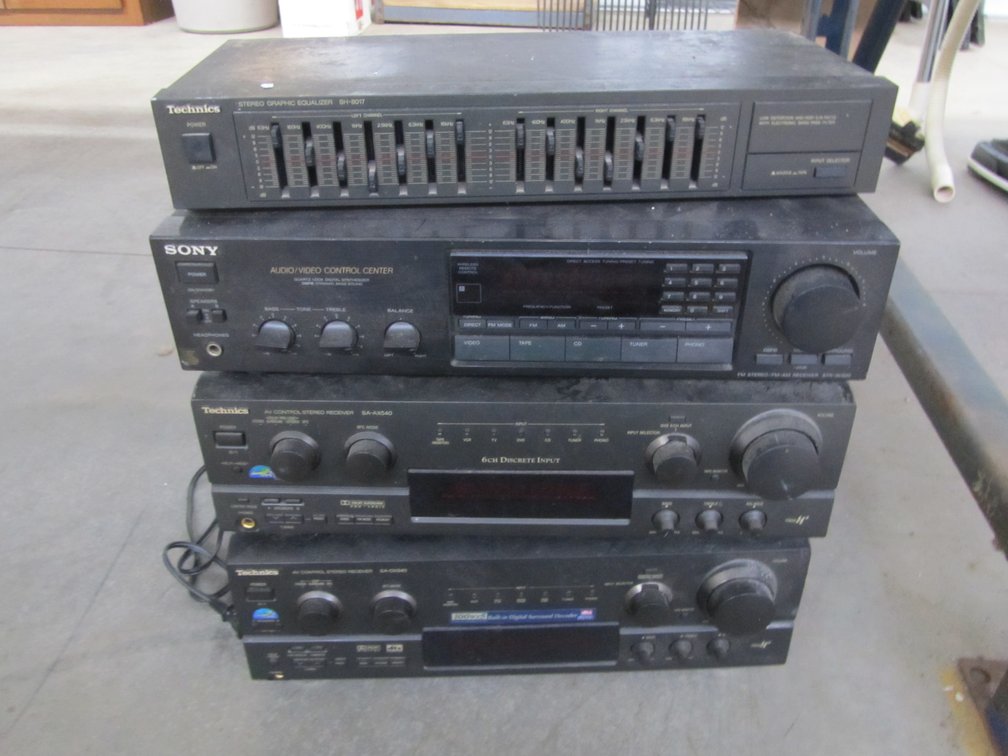 (4) Assorted Electronics