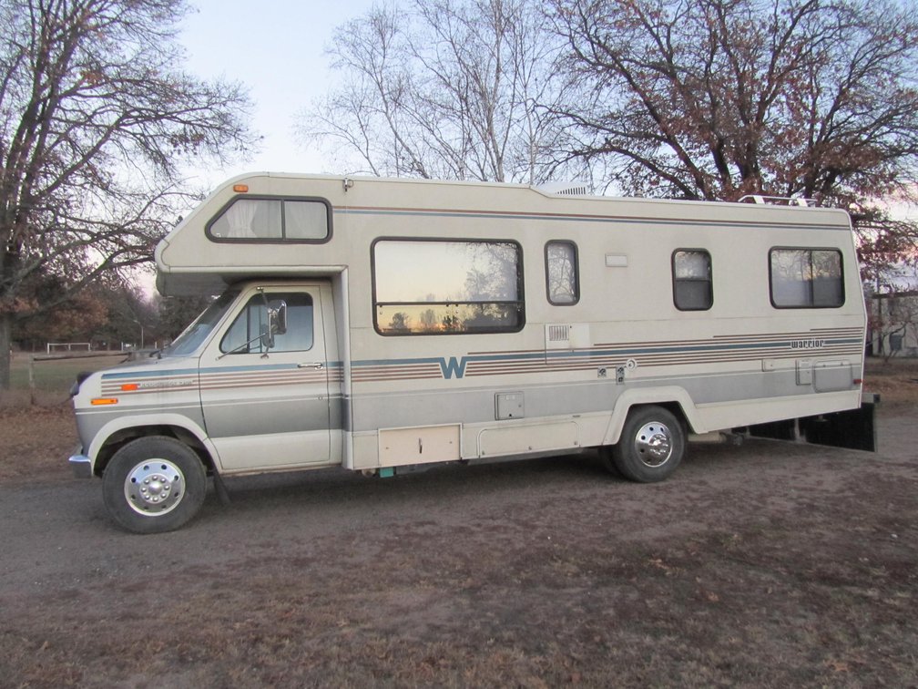1989 Winnebago Warrior 27' Motorhome