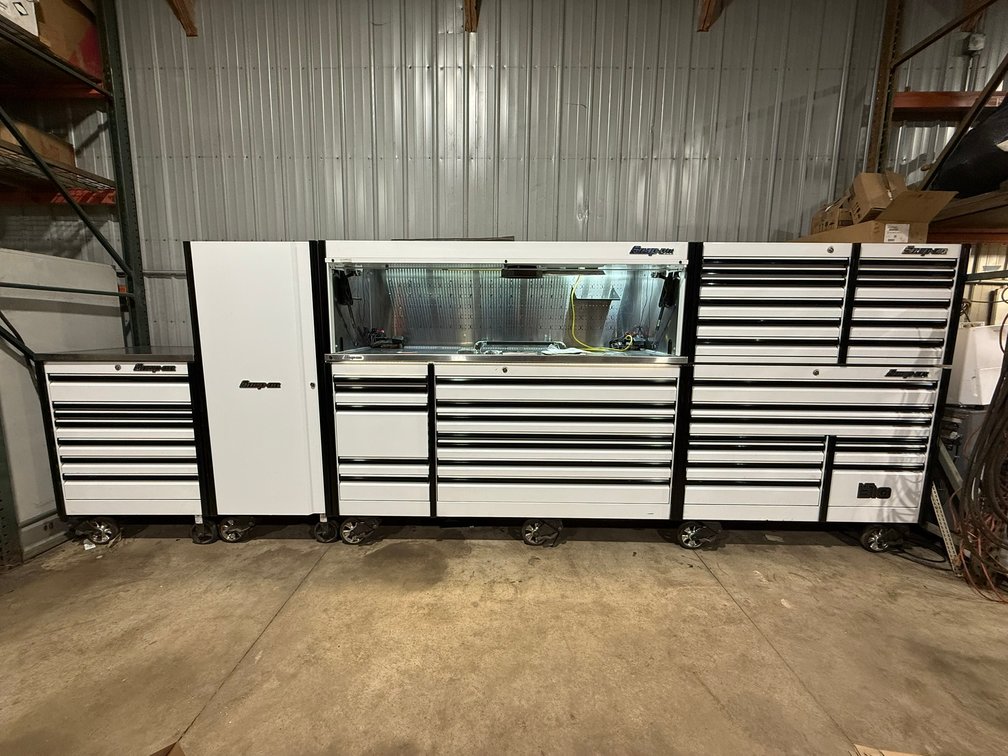 Service Center & Towing Company Auction: Tow Trucks, Snap-On Tools & Shop Equipment (158411)