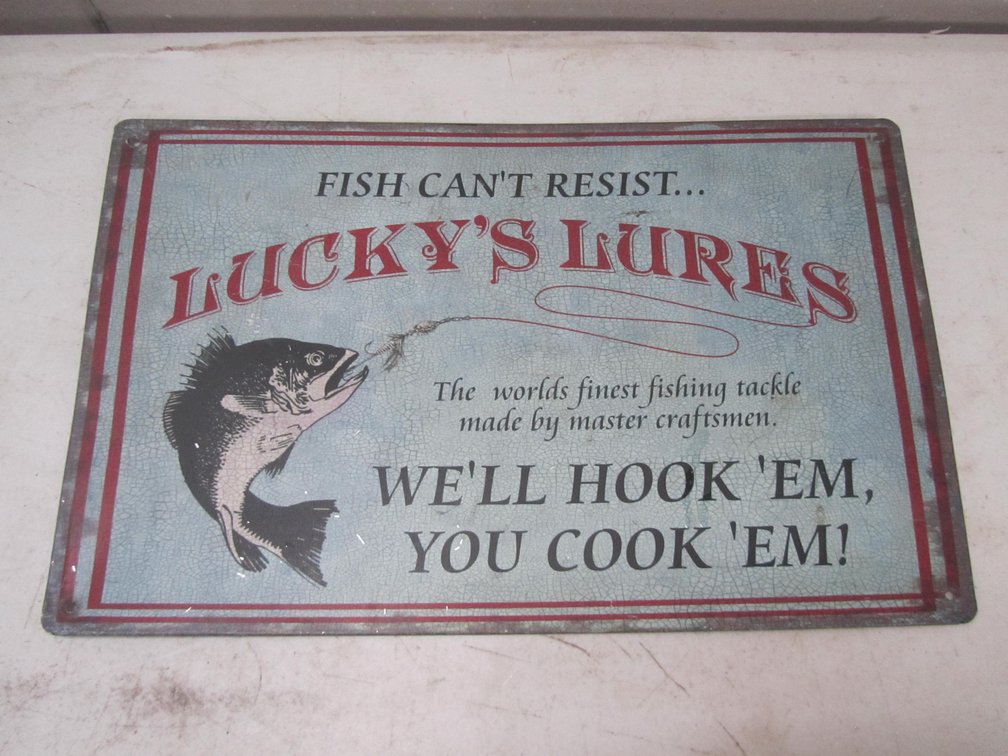 Metal Lucky's Lures Sign