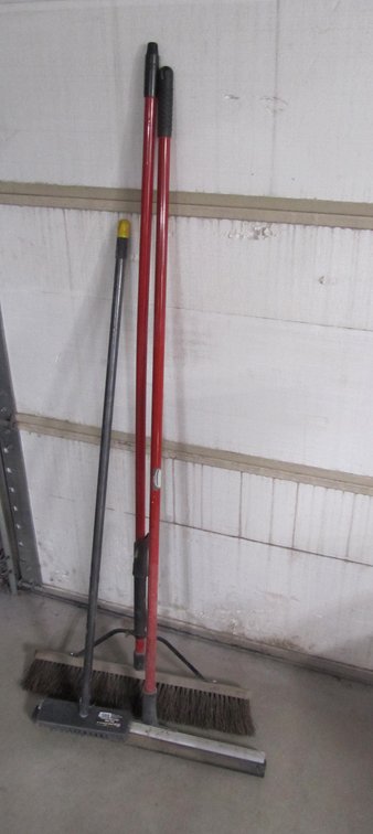 (2) Push Brooms And (2) Deck Scrub Brushes