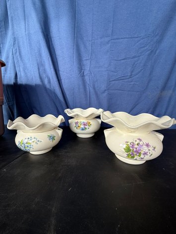 Image for Living Estate Auction: Furniture, Collectible Dolls, Glassware & Décor (158985)