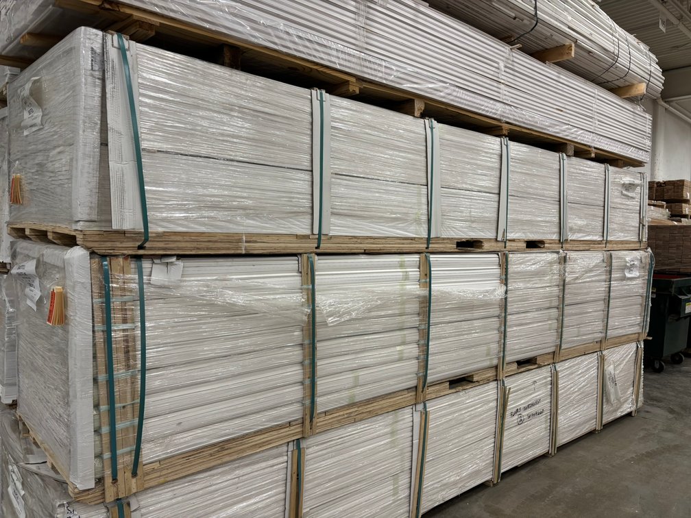 Surplus Hardwood Flooring & Primed Trim Boards (159790)