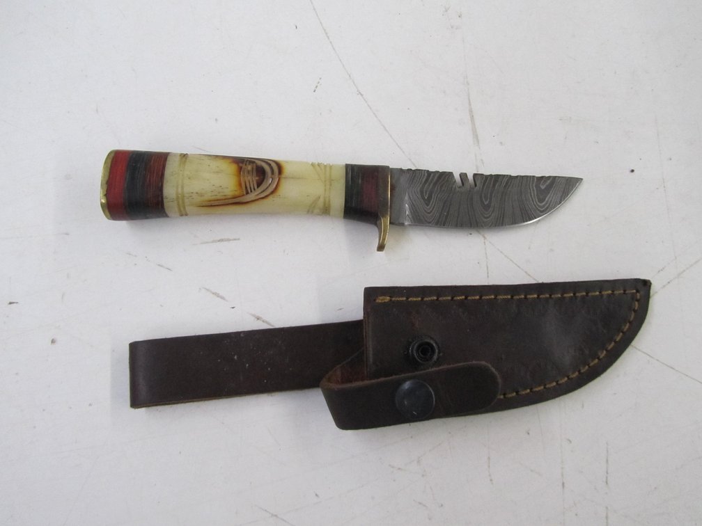 Handmade Damascus Steel Knife