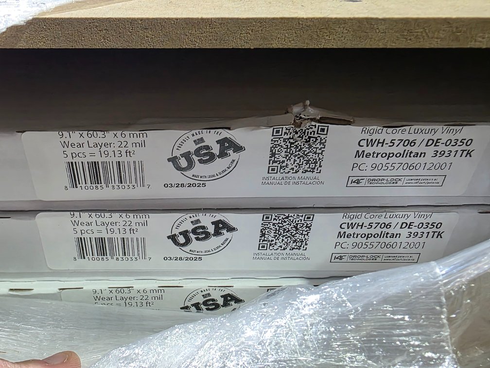 Luxury Vinyl Click Plank Flooring #2 (155118)