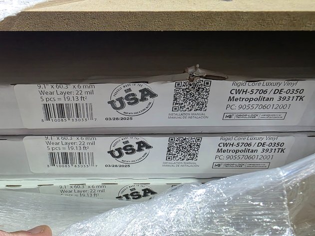 Image for Luxury Vinyl Click Plank Flooring #2 (155118)