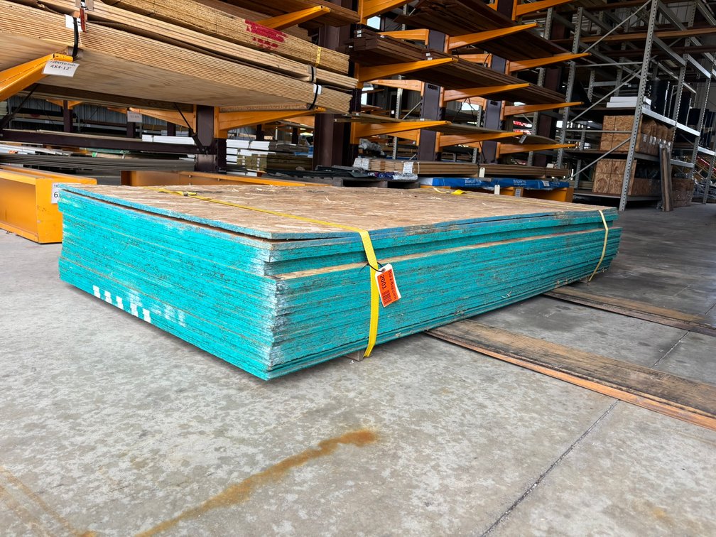 (24) 4' x 8' x 1/2" OSB Sheets
