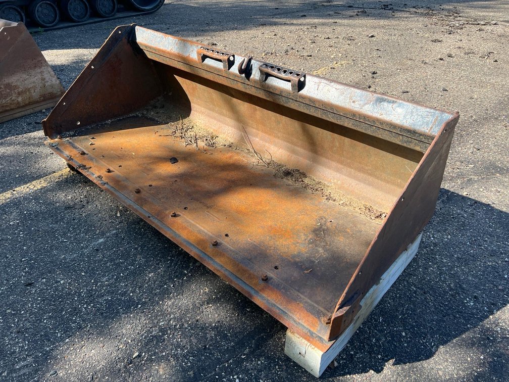 79" Skid Steer Bucket, Universal Quick Attach, Bolt-On Edge, Lifting Hook, Heavy Duty Steel
