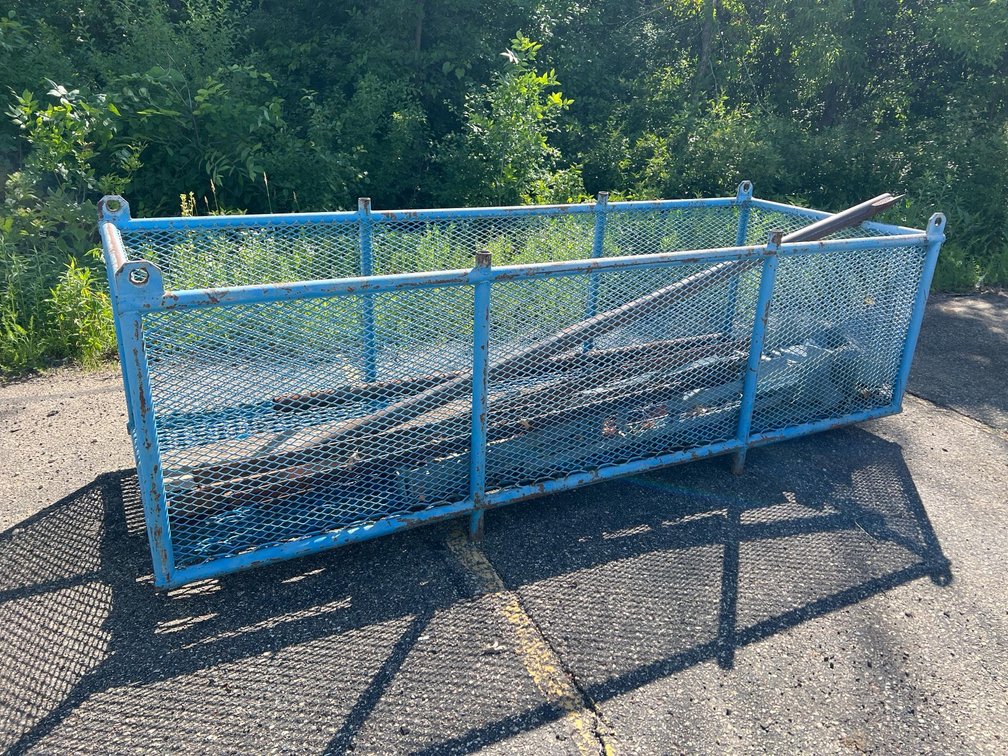 Steel Mesh Lift Cage, 126" x 47" x 37.5", 1,000 lb Capacity, Forklift Compatible