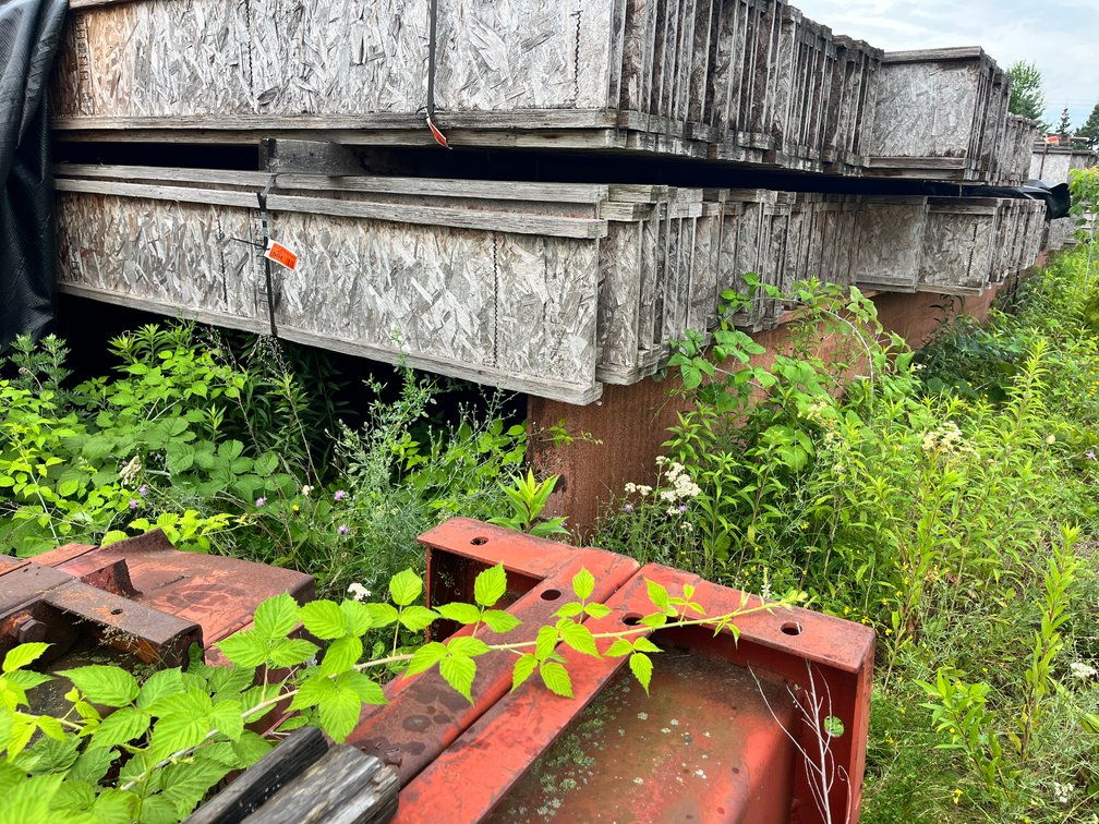1,000+ Engineered I-Joists, 20' to 27' Lengths