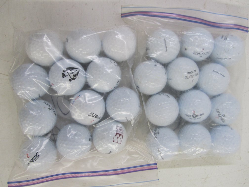 (24) Top Flite Golf Balls
