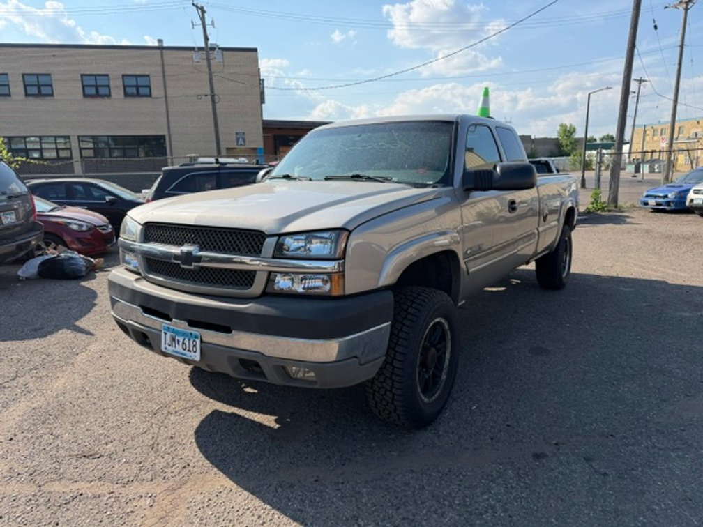 2003 Chevrolet Silverado 2500HD - Tan