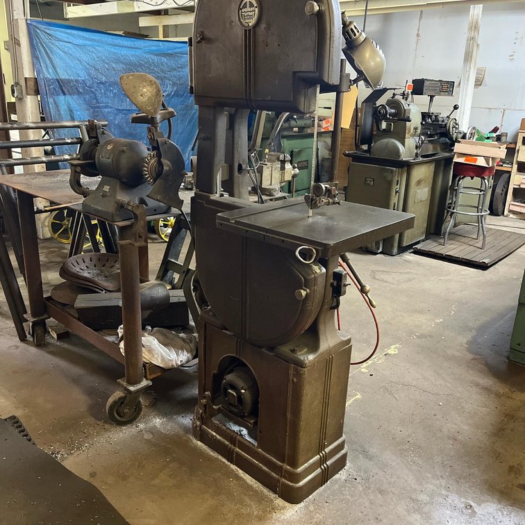 Walker-Turner Metal & Wood Cutting Bandsaw