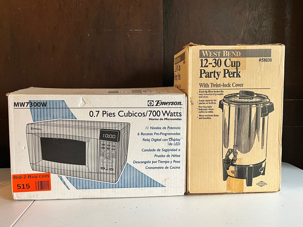 Emerson 700w Microwave and West Bend 12-30 Cup Party Perk