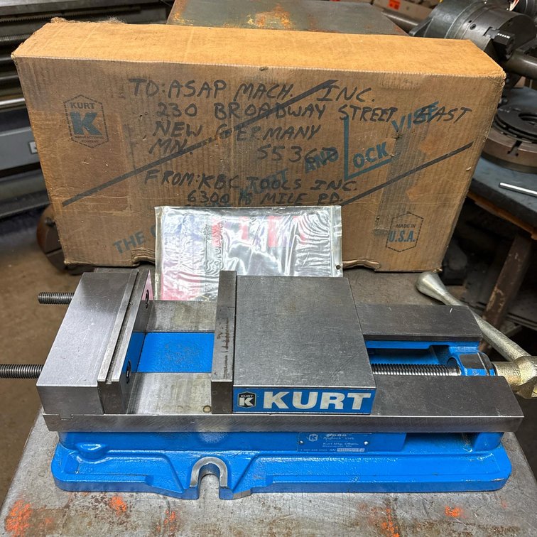 Kurt D688 Anglock Vise 8.8" Max Jaw Opening