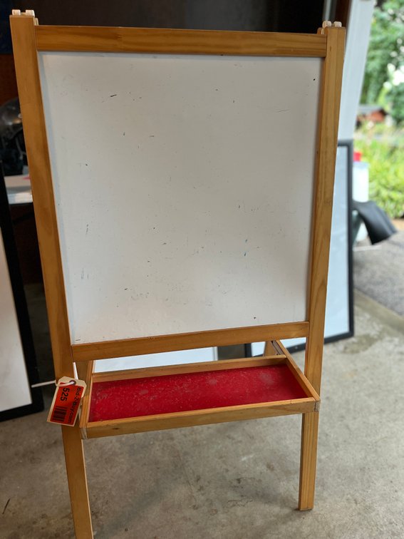 (3) White Boards and (1) White Board Eisle