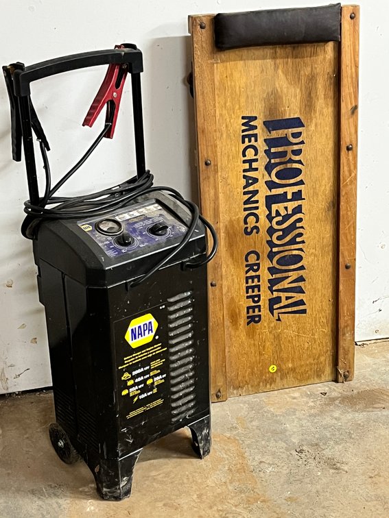 Napa Battery Charger and Engine Starter with Professional Mechanics Creeper