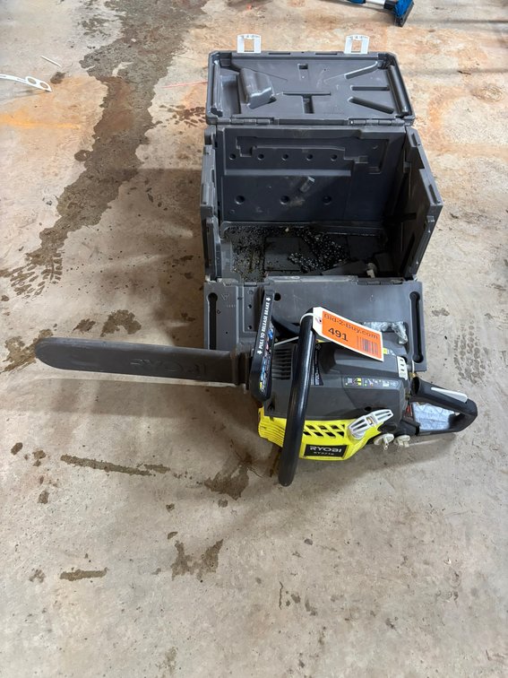 Ryobi 16" Chainsaw with Case