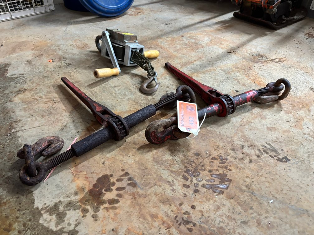 (2) Chain Binders and Pec Hoist Winch
