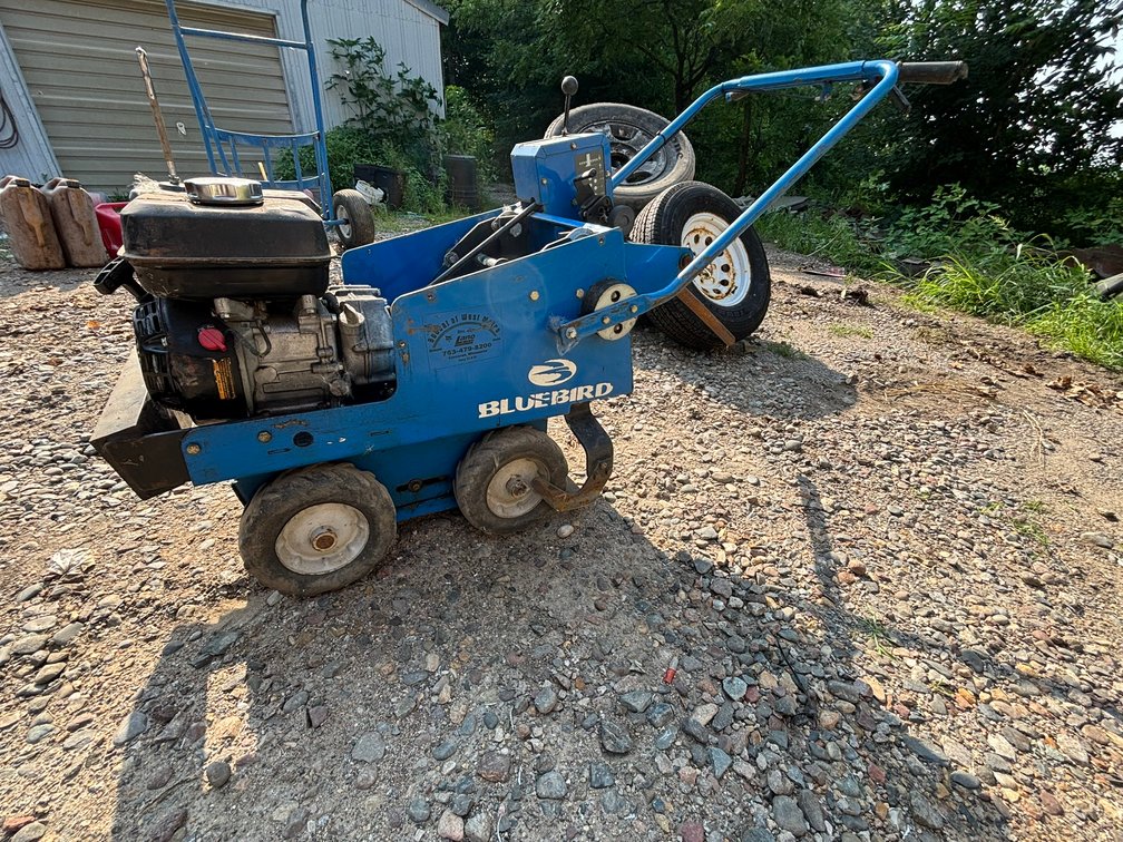 Bluebird Sod Cutter