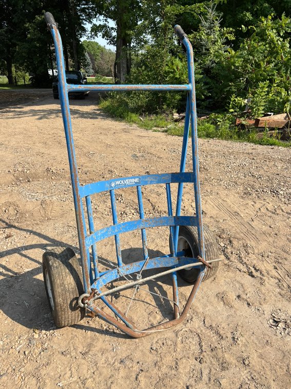Wolverine Ball Cart