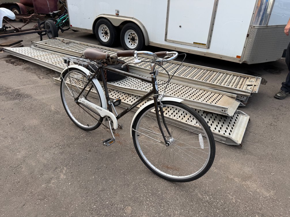 Schwinn Retro-style cruiser bicycle