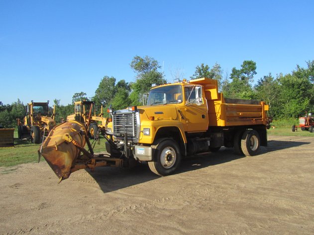 Image for Blade Masters Inc Surplus Equipment Auction, Pequot Lakes, MN