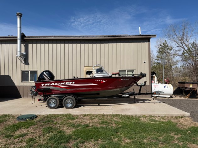 Image for 2016 Tracker Targa V18 Combo Boat With Trailer (160785)