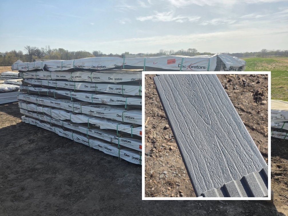 Solid & Slotted Composite Deck Boards: 16', 12' (160600)