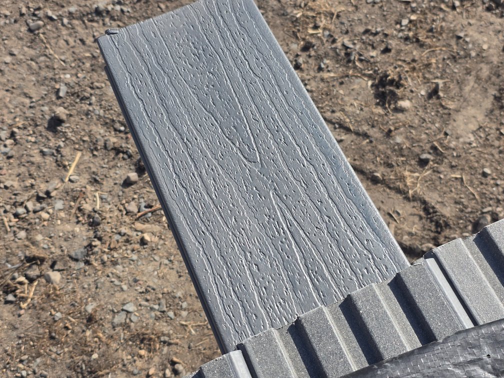 Solid & Slotted Composite Deck Boards: 16', 12' (160600)