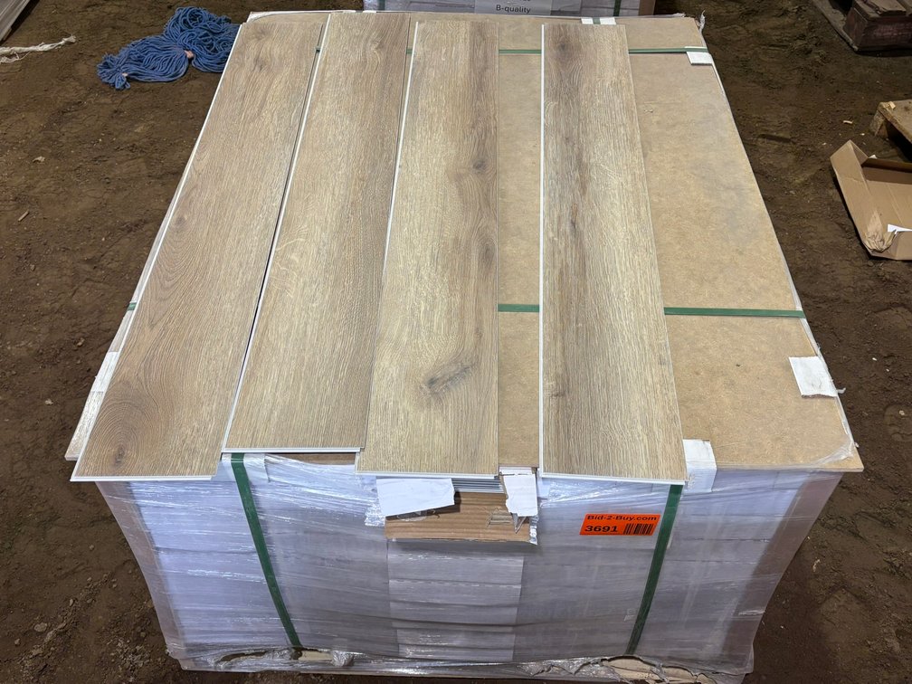 Waterproof Luxury Vinyl Click Plank Flooring: #8 (161988)