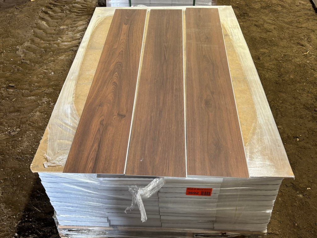 Waterproof Luxury Vinyl Click Plank Flooring: #7 (161987)