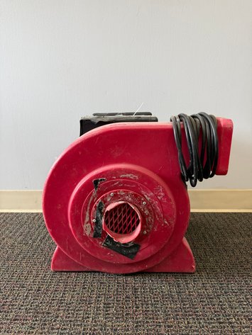 Image for General Contractor Equipment, Pool Cleaning Equipment & Accessories (162167)