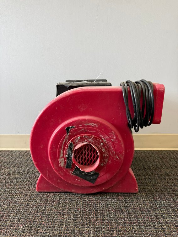 General Contractor Equipment, Pool Cleaning Equipment & Accessories (162167)